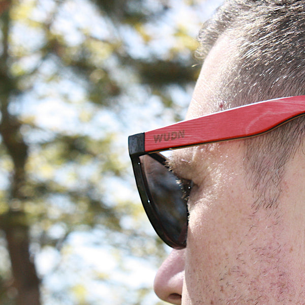 「シヴァ」ファンタジーUS9.5、DLOカンバスUS9.5 Hybrid Black Wanderer Sunglasses with Bluntslide Red
