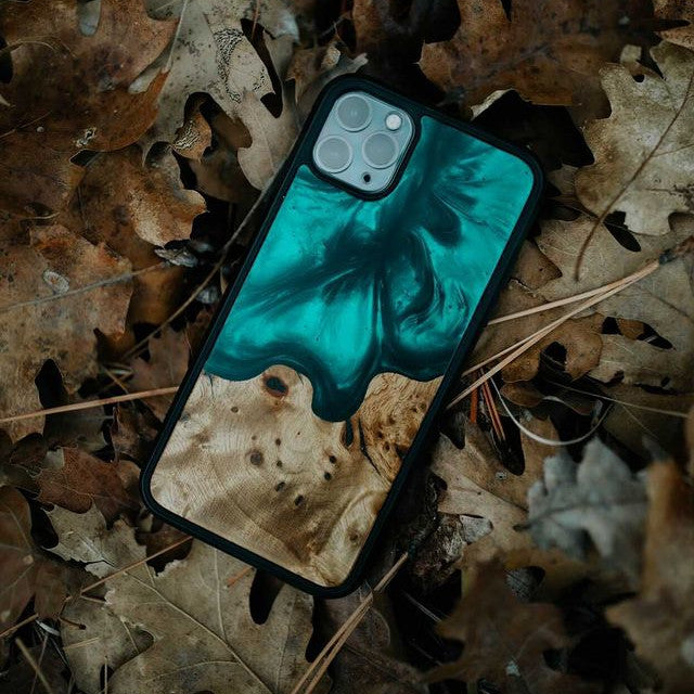 The Greatest Resin & Wood Projects (with an insane number of images)