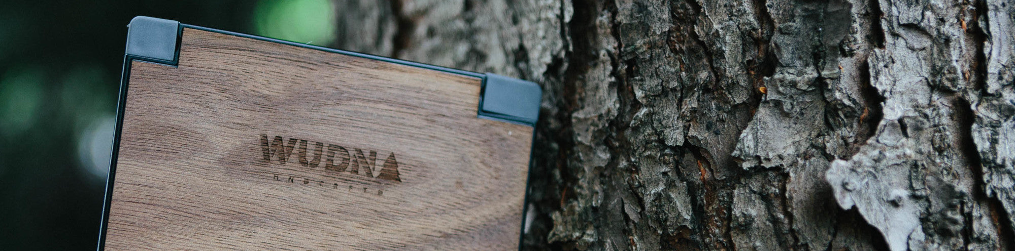 Wooden Powerbanks & Wooden Chargers for your iPhone 