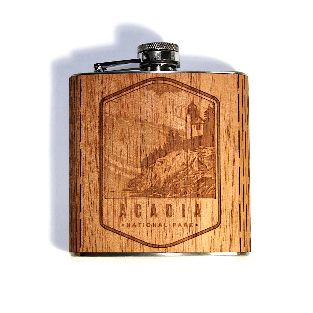 6 oz. Wooden Hip Flask (US National Park Collection in Mahogany)