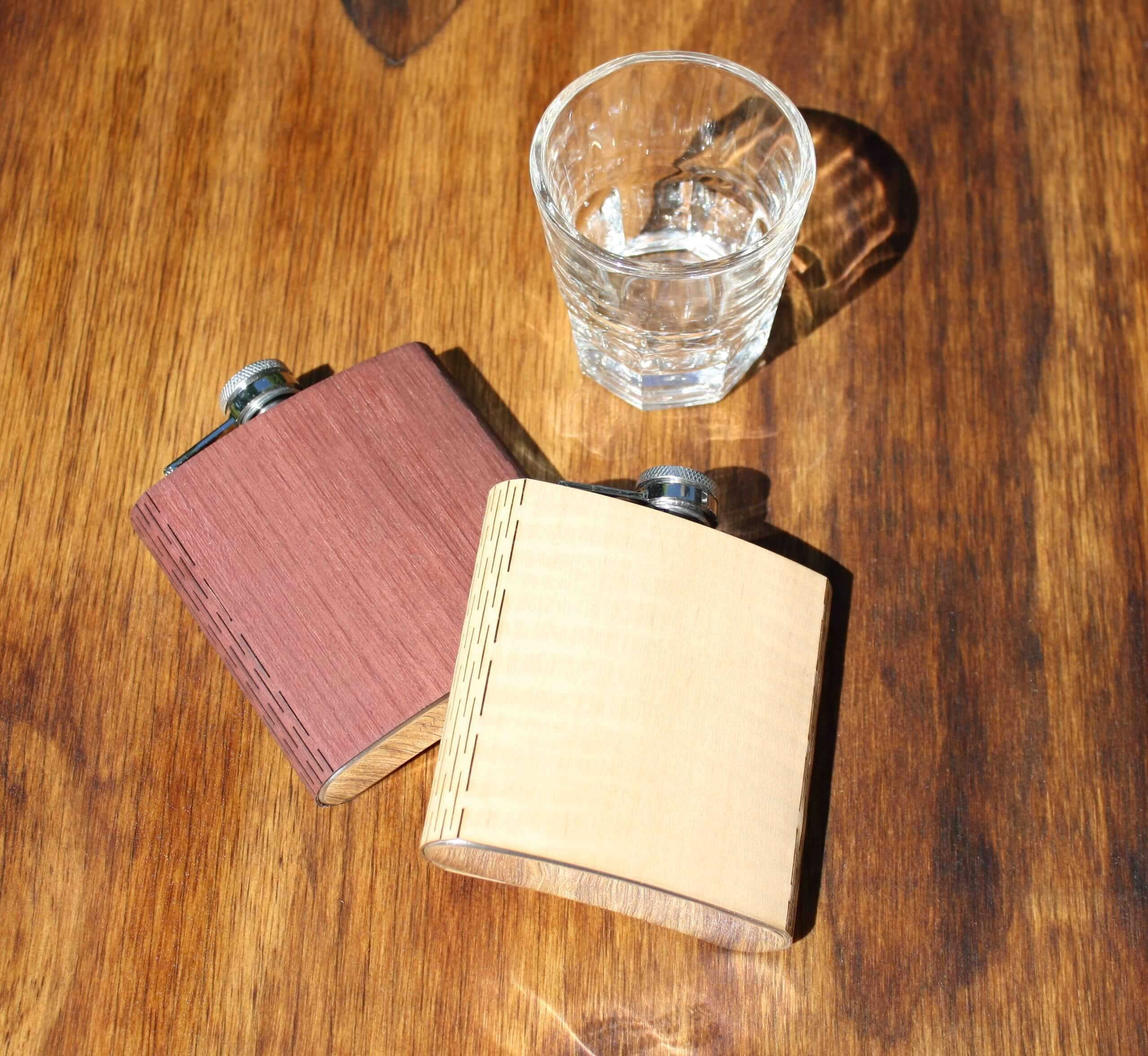 High Quality 6 oz. Wooden Hip Flask - Hand Crafted from Local Wood, Bar - WUDN